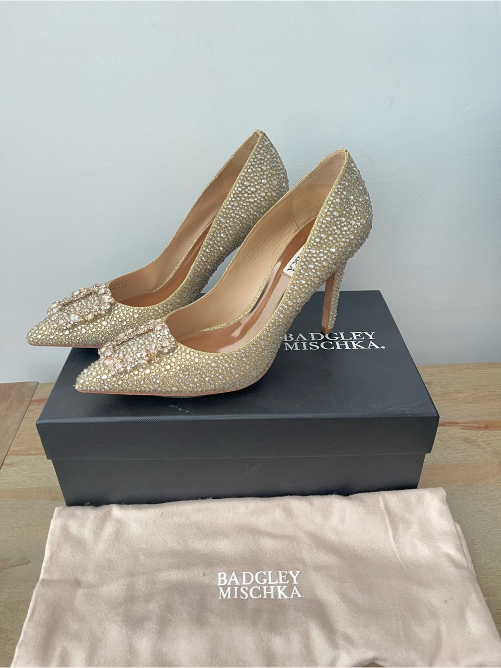Badgley Mischka Elegant Crystal-Embellished Gold High Heel Pumps - Picture 7 of 7